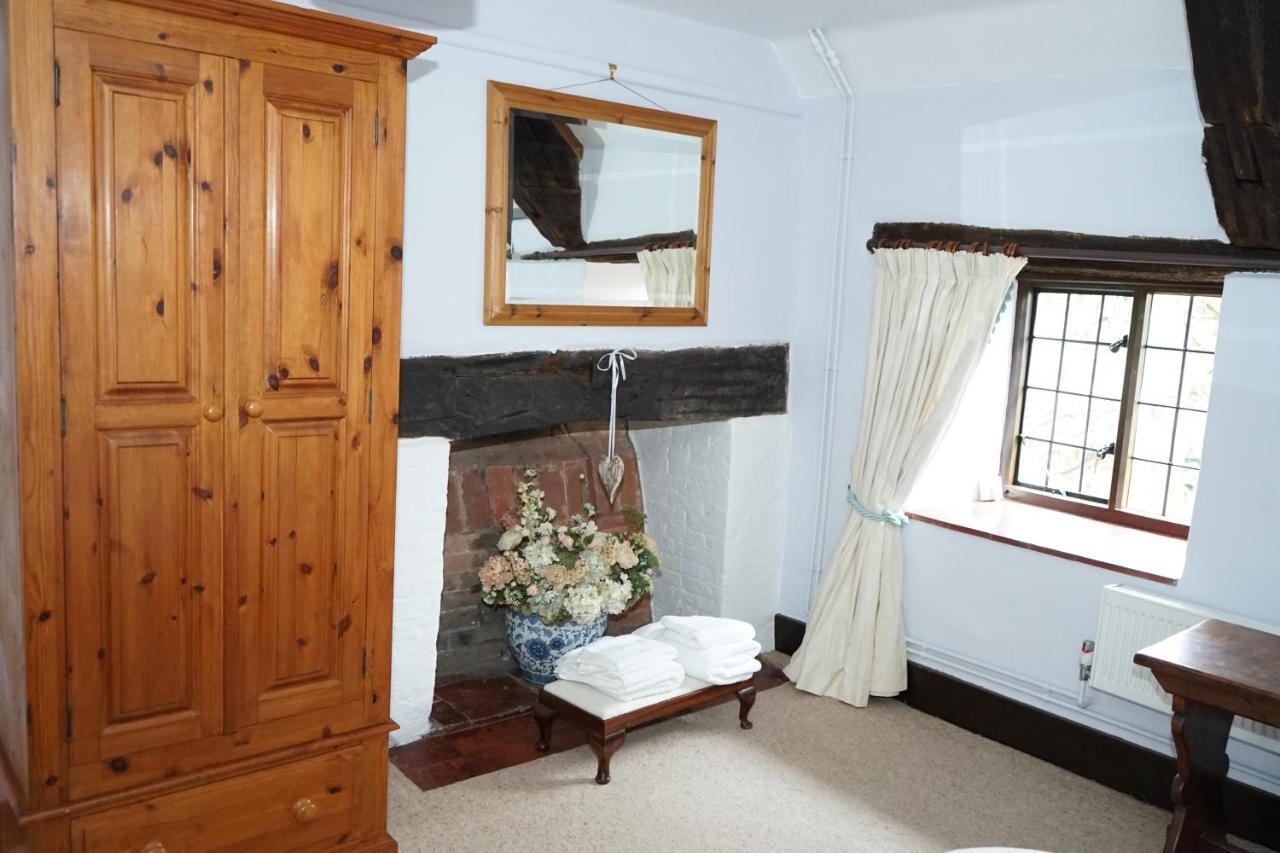 Character 2 Double Bedroom Cottage In 沙夫茨伯里 外观 照片